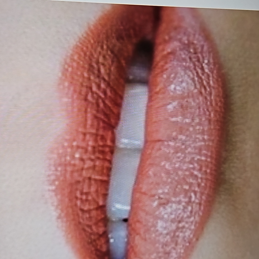 LANCOME COLOR DESIGN LIPSTICK IN NATURAL BEAUTY